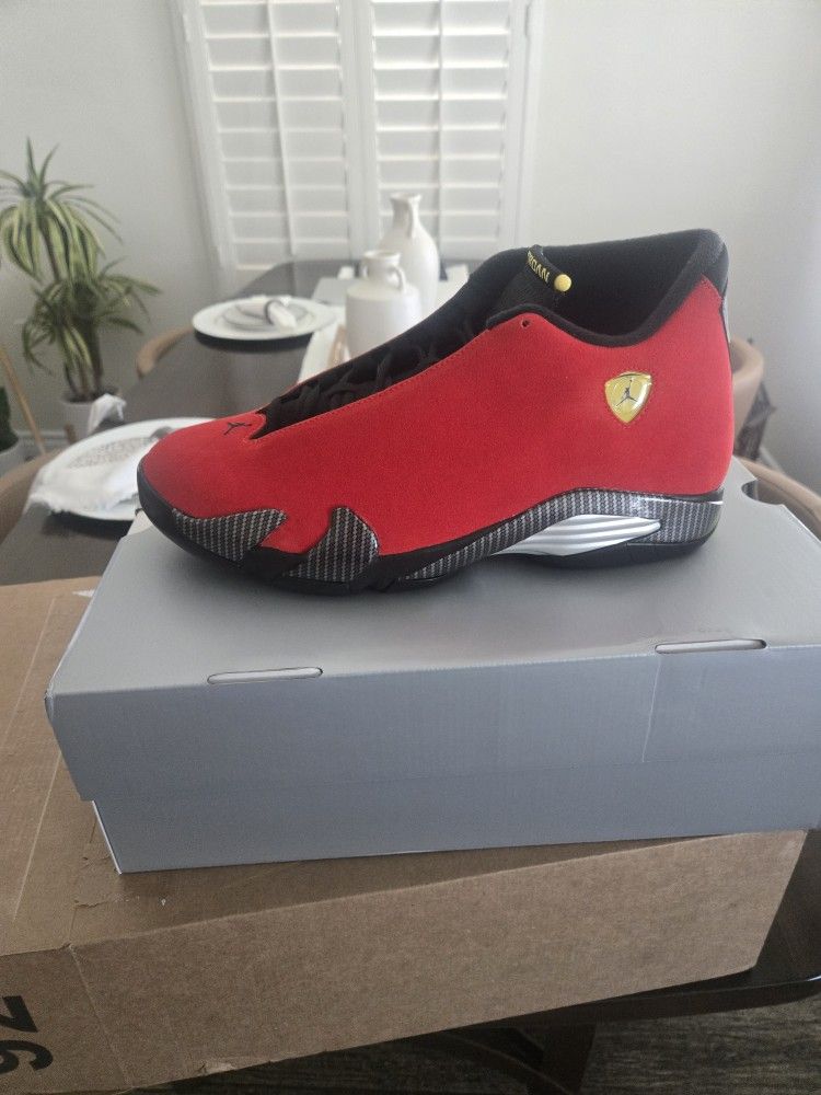 Air Jordan 14 Ferrari