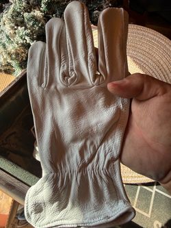 Brand New Sheep Skin Electrical Gloves.