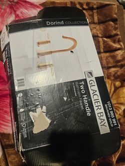 Gold Bathroom Faucet 2 Handles New.