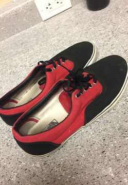 Black&Red Men’s Van Shoes Size 11s