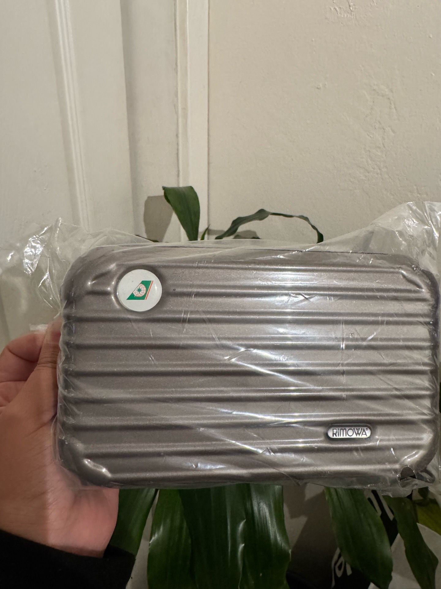 Rimowa x EVA Air Business Class Amenity Case