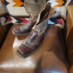 Ariat  Mens Boots  Size 9 1/2 