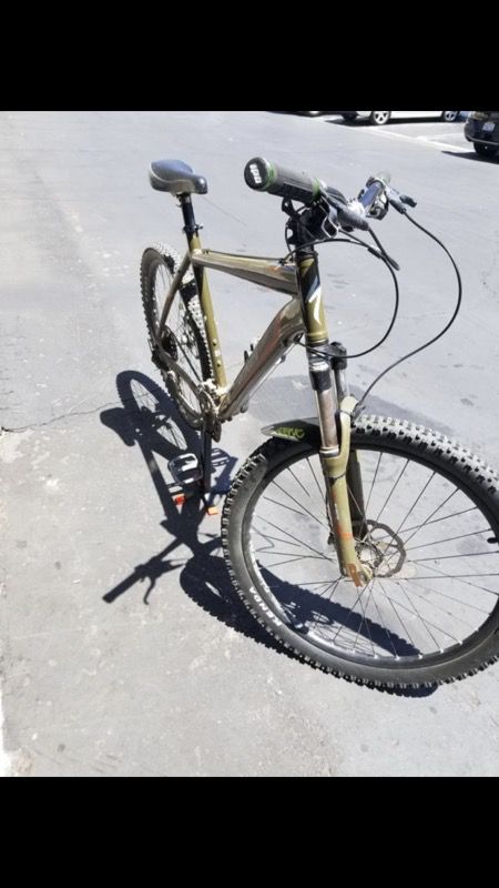 Specialized Hard Rock ‘26 Mountain Bike