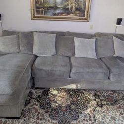 Sectional Couch 