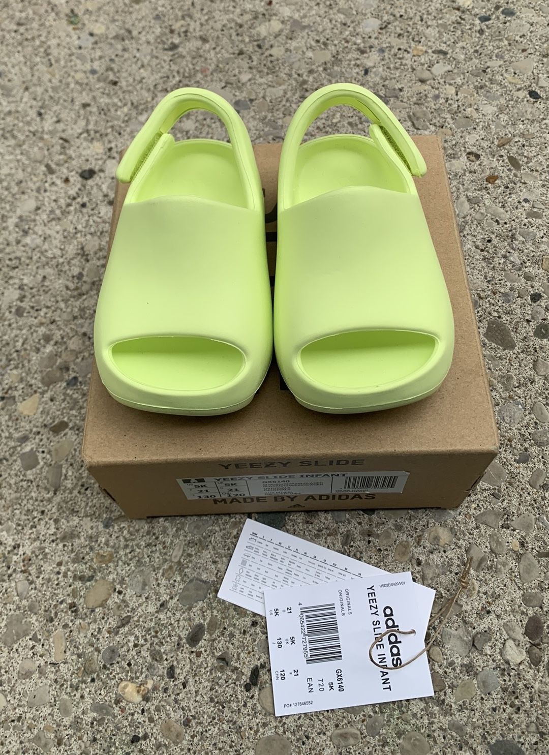 NEW Adidas Yeezy Slides Size 5K (5C) Toddler infants Kids 