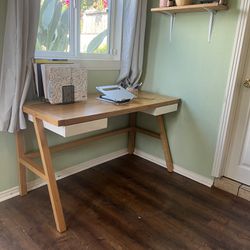 White And Wood Gus Design Group Desk