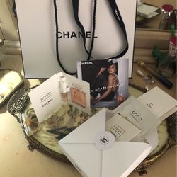 Chanel Perfume Sm Veils Coco &chanel5  Shop Bag