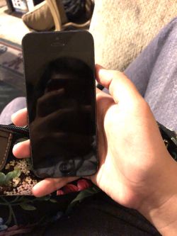 iPhone 5 (read description)