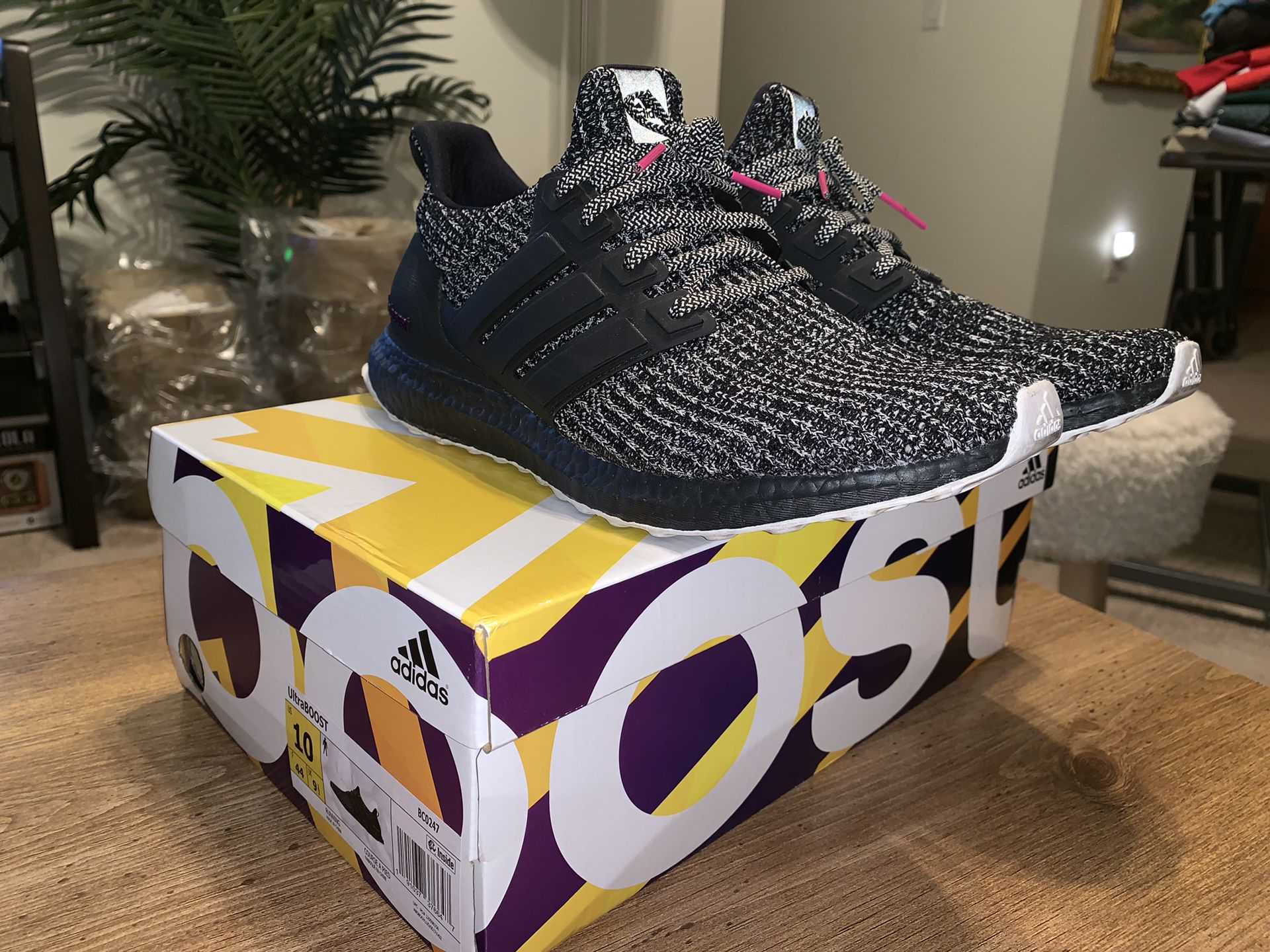 Adidas Ultraboost 4.0 ‘Breast Cancer Awareness’ (Size 10)