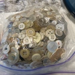 Old Buttons 