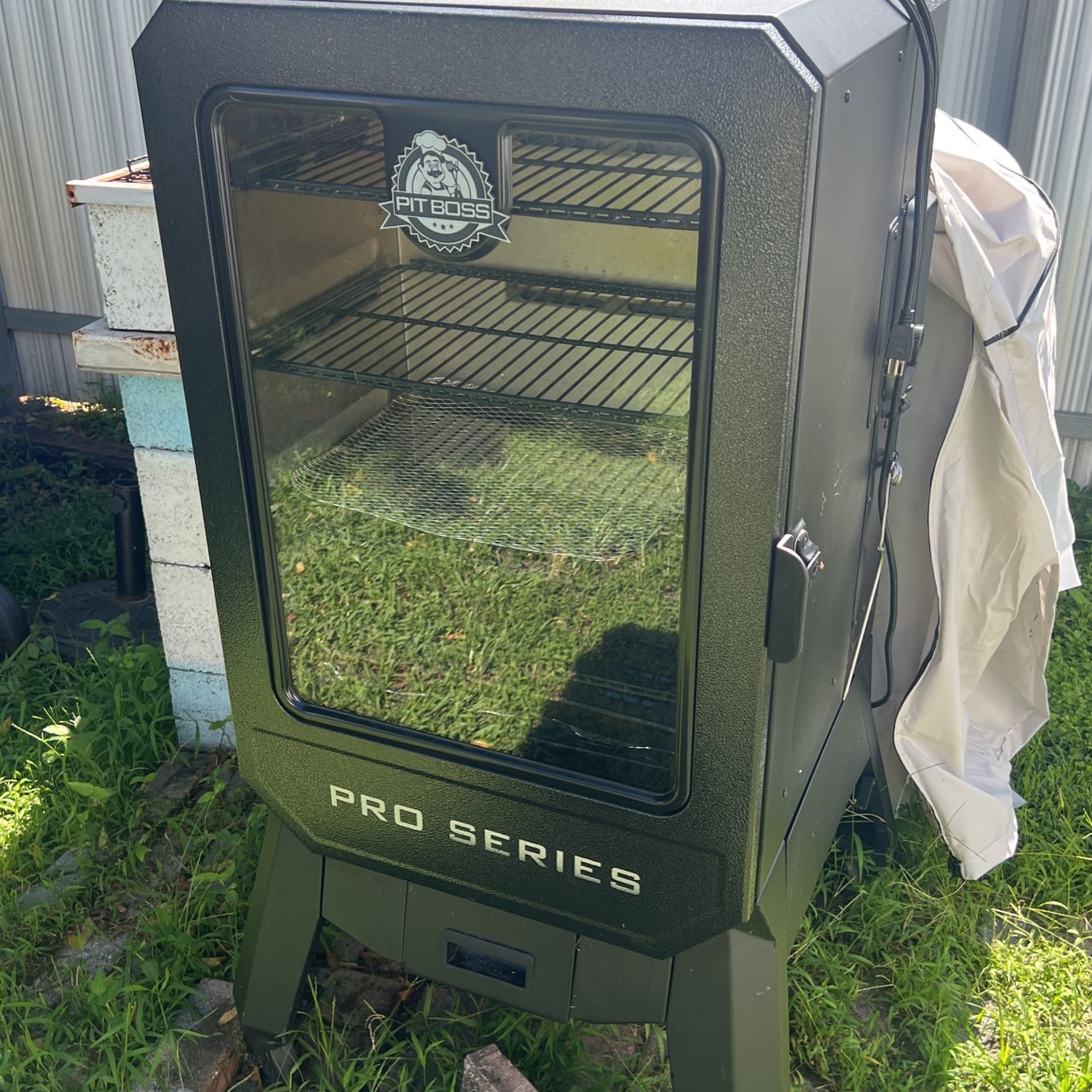 Pro Series Pit Boss Smoker for Sale in Miami, FL OfferUp