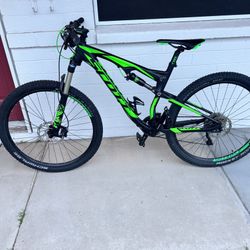 Scott Spark 750 18" Mountain Bike Size Medium 27.5" Disc Breaks Full Suspension 
