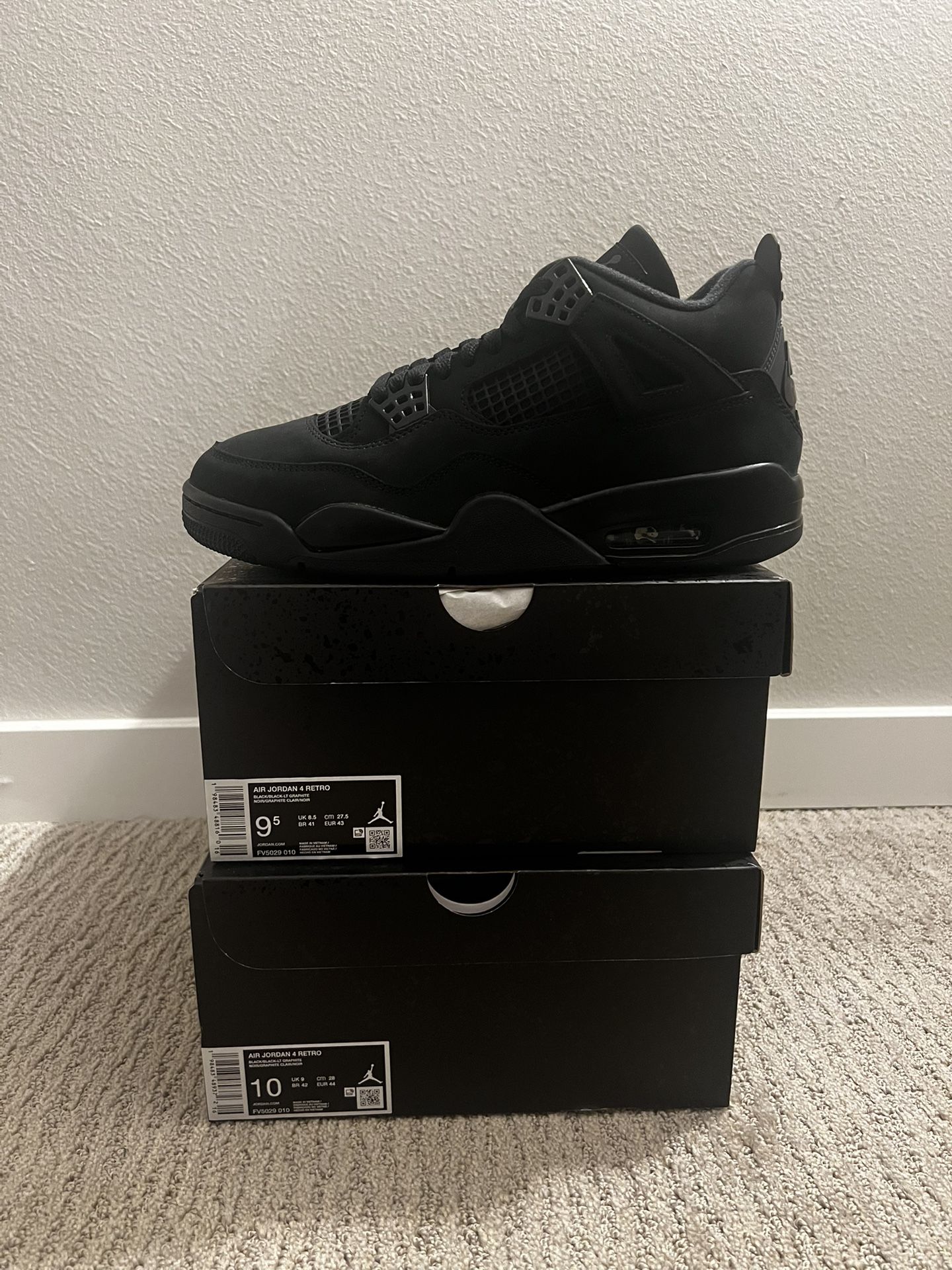 Jordan 4 Black Cat