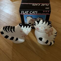 Flat Cats