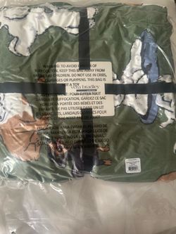 NEW Vera Bradley Essential Throw Blanket – Green Woodland Print – Sealed