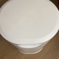 Munchkin Diaper Pail