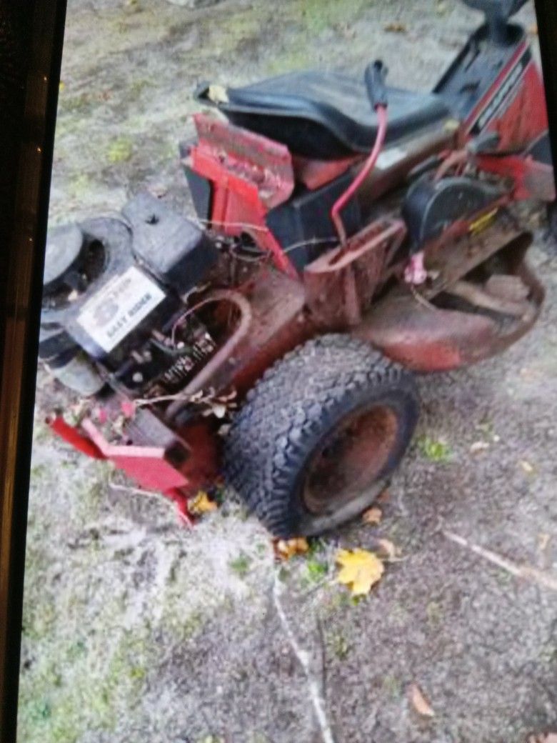 Snapper Parts Mower.   45$