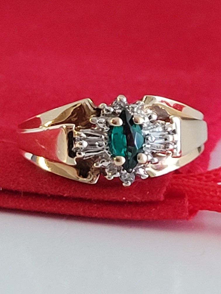 ❤️10k Size 6.25 Beautiful Solid Yellow Gold Emerald and Genuine Diamonds Ring!/ Anillo de Oro con Esmeralda y Diamantes!👌🎁Post Tags: 10k 14k