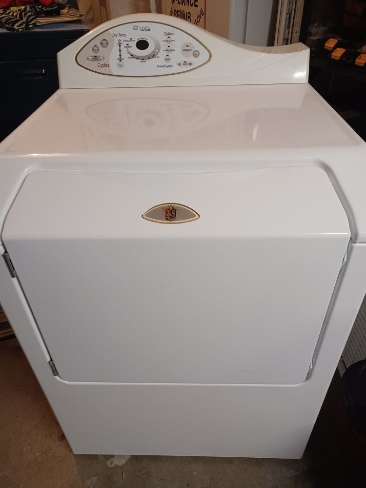 Maytag Neptune Gas Dryer, Super Capacity Plus, Works Great!