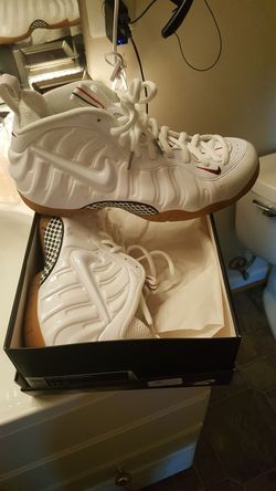 DS WHITE GUCCIES SZ11.5