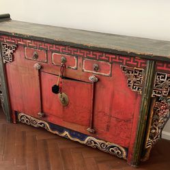 Chinese Sideboard Or Buffet