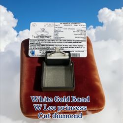 White Gold Band W Leo Princess Cut Diamond