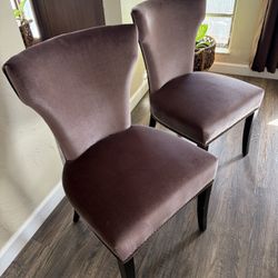  dining chair with nailhead trim 