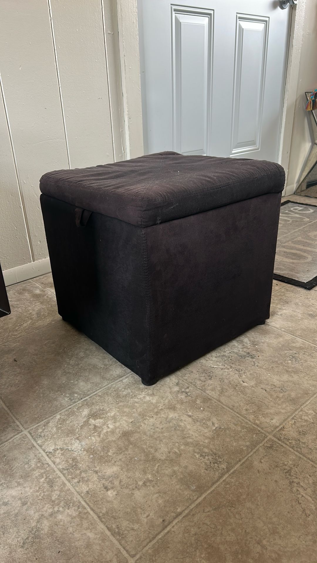 Ottoman (with storage) for sale!