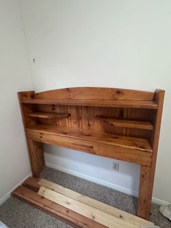 Full pinewood bed set