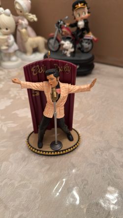 Elvis Presley Singing Ornament