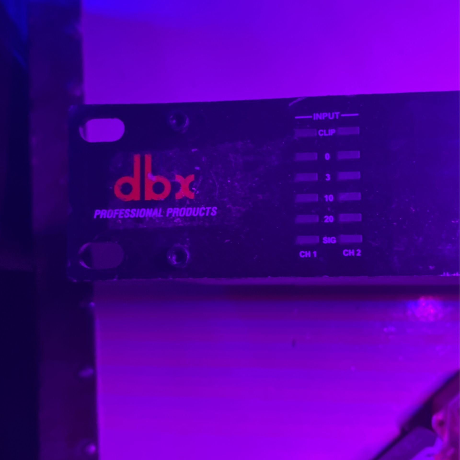 PRO AUDIO ALERT !!!!!! DBX - Model AFS 2