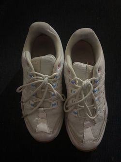 Avia Women’s Walking Shoes