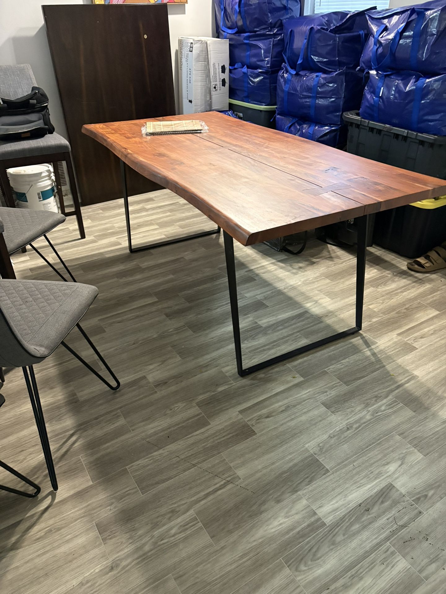Modern Wooden Dining Table W/ Iron Legs + 4 Gray Chairs