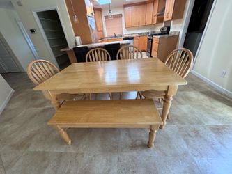 Kitchen table, chairs and bench