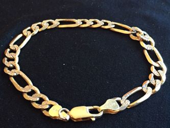 14k solid gold diamond cut figaro bracelet