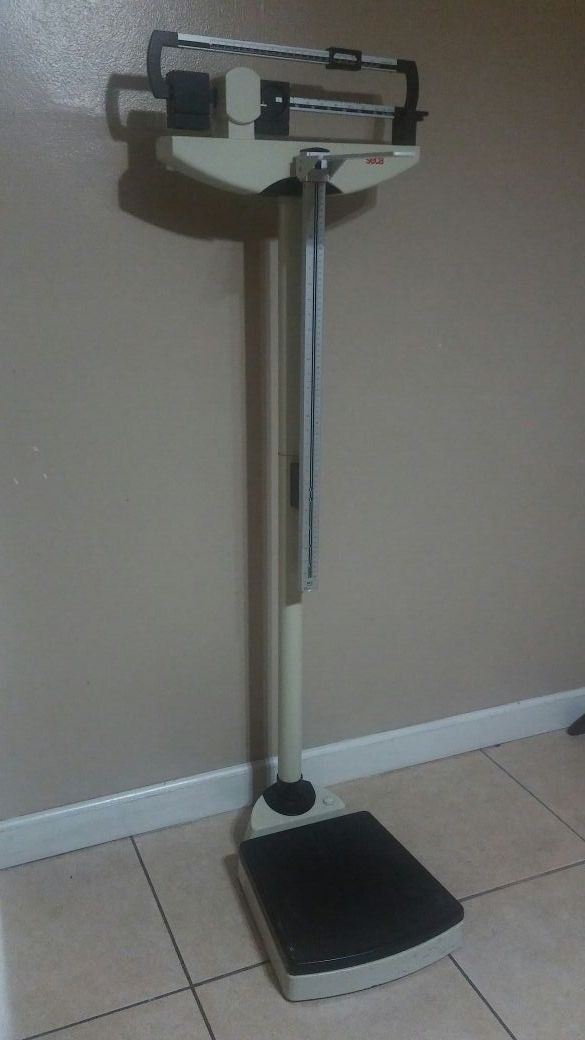 Báscula Mecánica de Columna