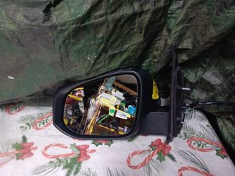 2016-22 Toyota Tacoma Left Mirror W/Signal Light
