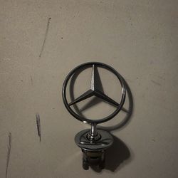 OEM MERCEDES BENZ STAR HOOD EMBLEM
