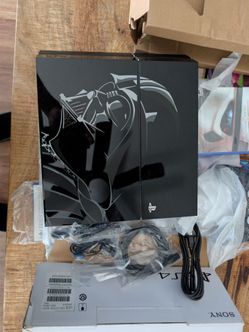 Sony PlayStation 4 Star Wars Battlefront Limited Edition – Darth Vader 500GB Console – Open Box