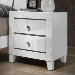 2 NIGHTSTAND NEW IN BOX ☎️ 1714586,2564