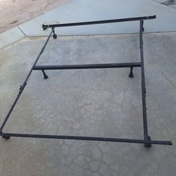 Queen/King/California King Bed Frame with Casters