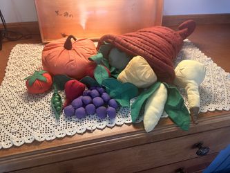 Hand Made Cloth Cornucopia With Vegetables