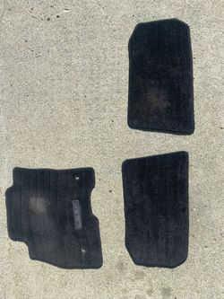 Nissan Leaf 2013-2017 Floor Mats, Driver And Rear 