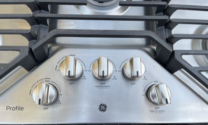 GE Profile 36’ Gas Coocktop