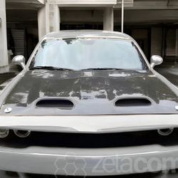 SRT Hellcat Dodge Challenger Hood 