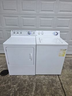 GE High Efficiency Washer and Dryer Set (Electric)
