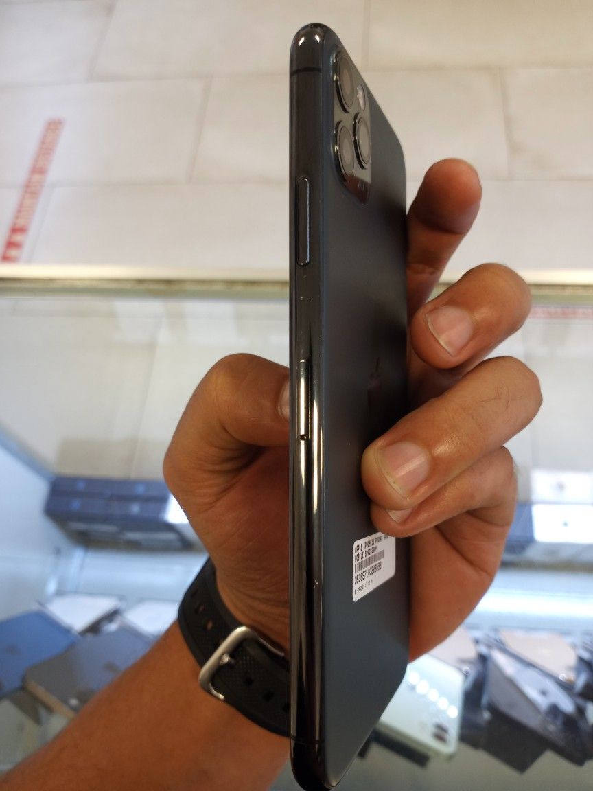 IPHONE 11 PRO MAX 64GB TMOBILE TAKE IT HOME JUST FOR $50 DOWN PAYMENT OR $790 CASH/CARD DEAL