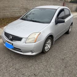 Nissan Sentra 2012 Clean title