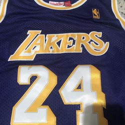 Lakers Kobe Jersey  (Brand new)