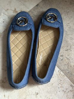 Michael Kors Size 8